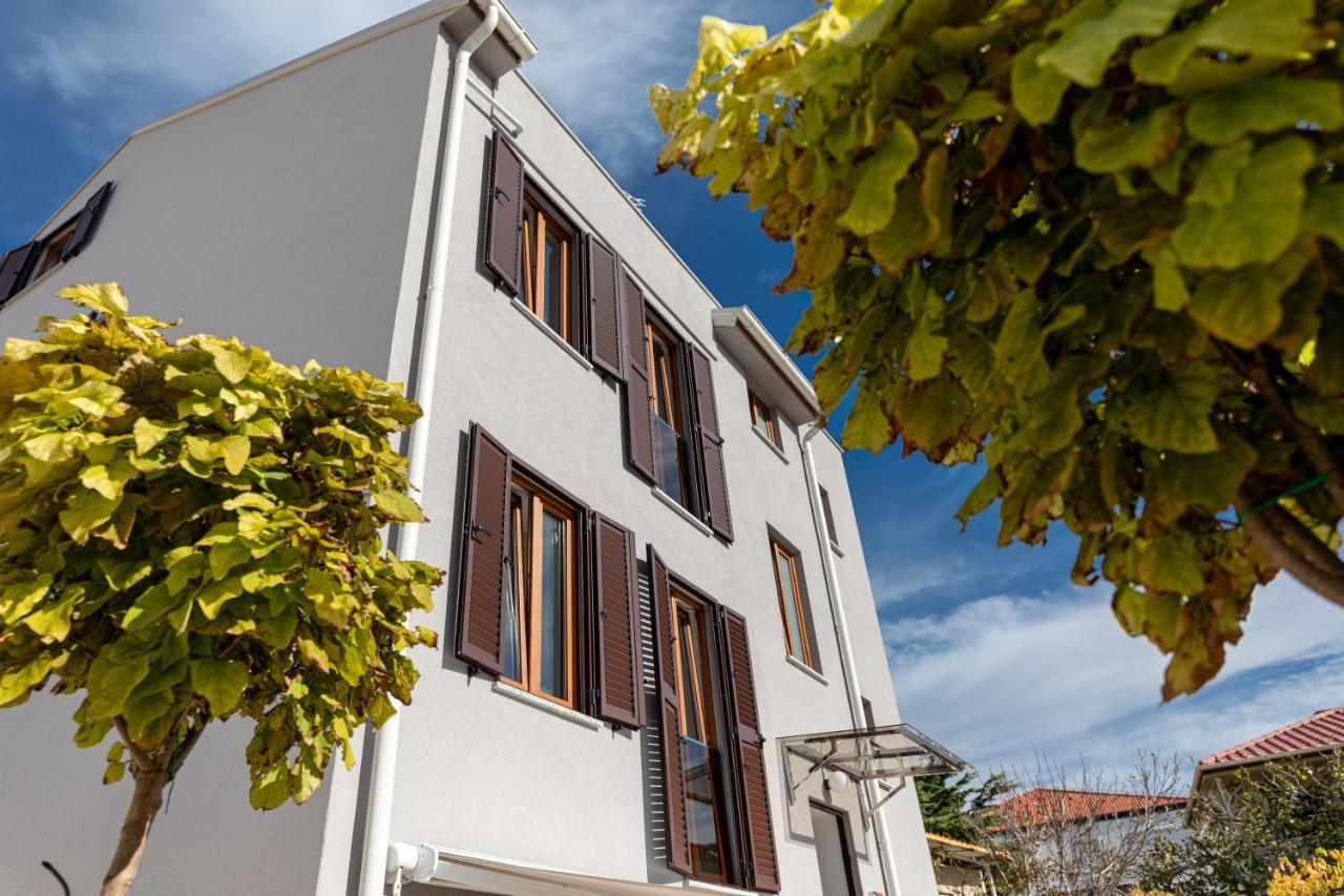 Apartments Crnekovic III Башка Экстерьер фото
