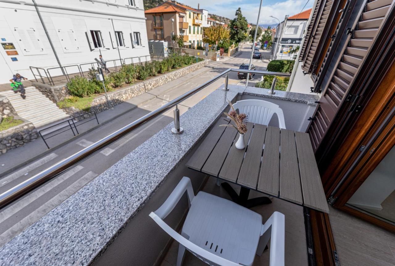 Apartments Crnekovic III Башка Экстерьер фото