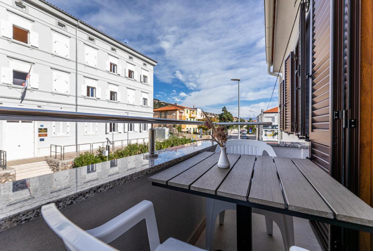 Apartments Crnekovic III Башка Экстерьер фото